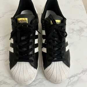 Adidas Superstar size 10